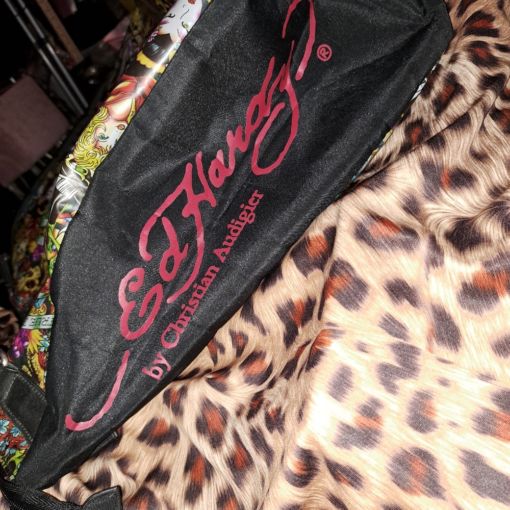 Ed "Hardly" tote